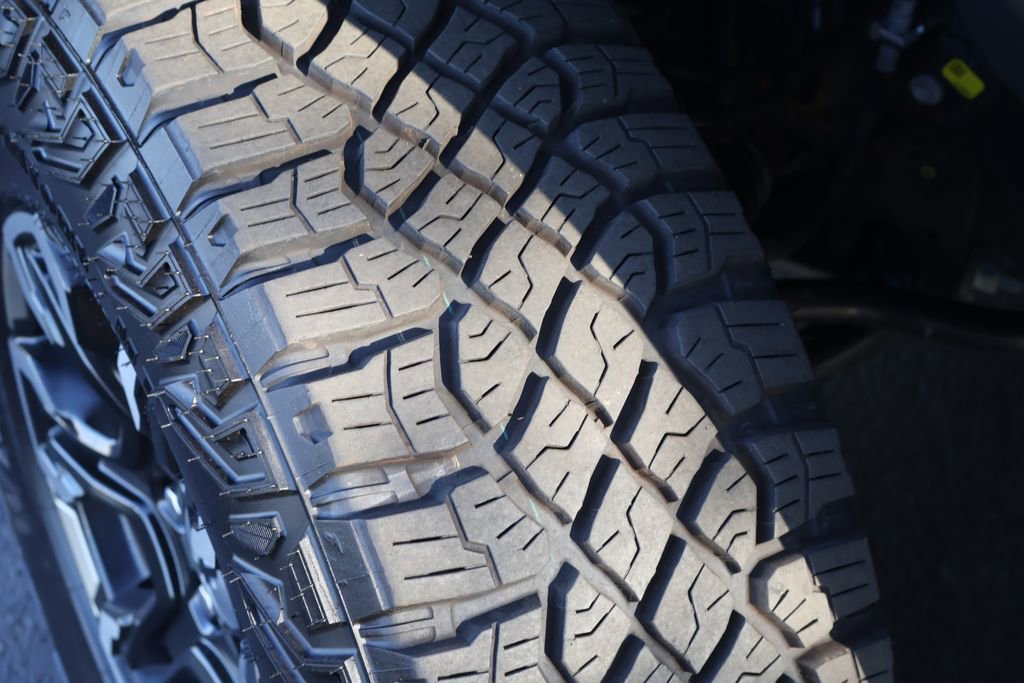 Certified 2024 Chevrolet Silverado 1500 ZR2 image 16