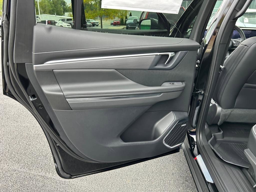 New 2026 Buick Enclave Preferred w/ Power Package image 7