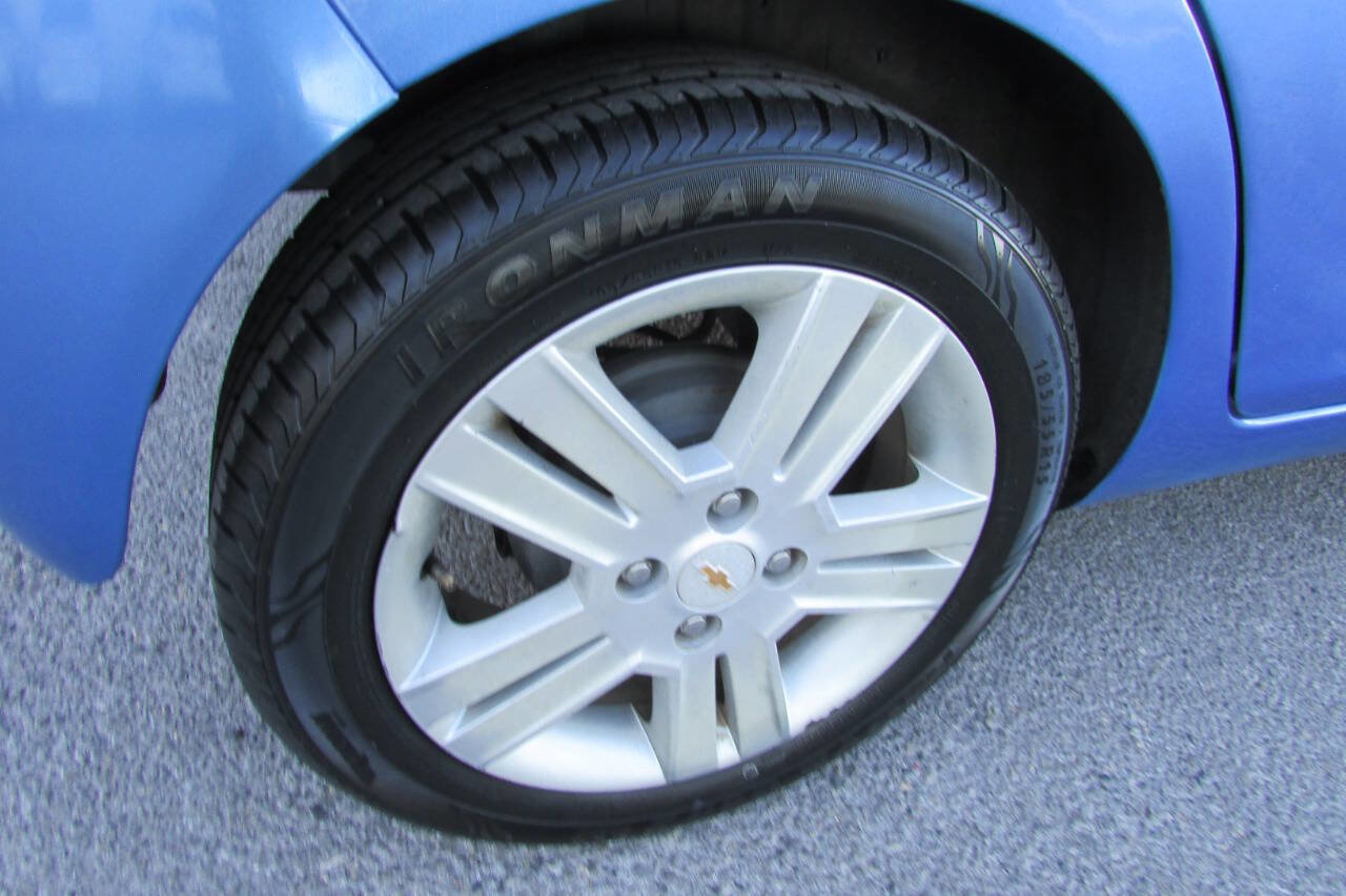 Used 2014 Chevrolet Spark LT image 16