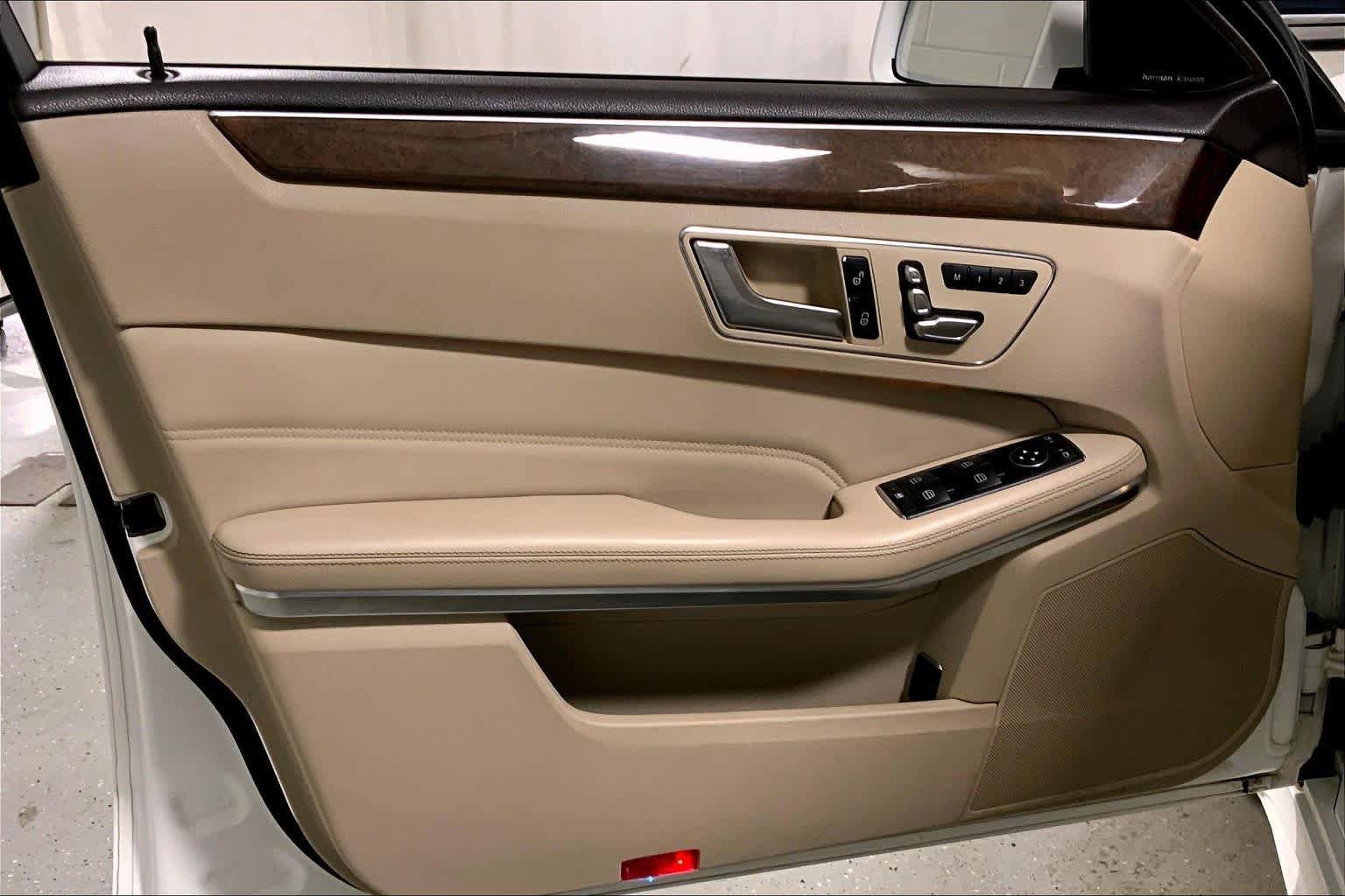 Used 2014 Mercedes-Benz E 350 Sedan image 21
