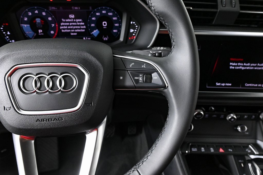 New 2025 Audi Q3 2.0T Premium image 10