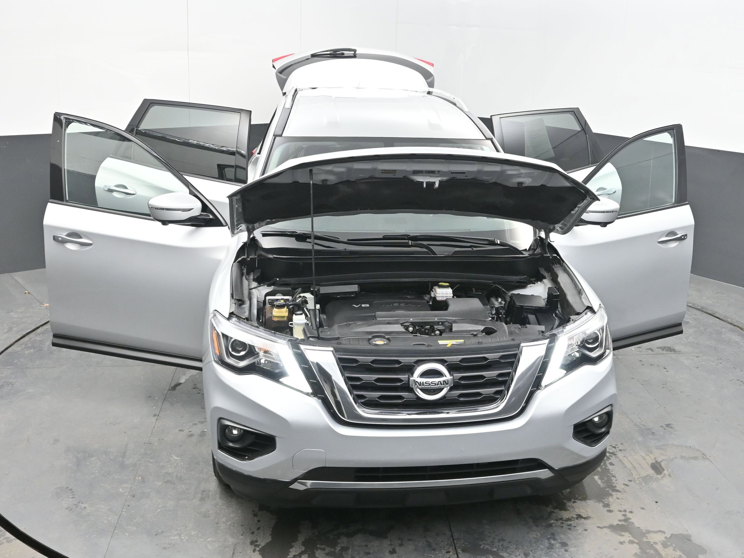 Used 2020 Nissan Pathfinder SL image 38