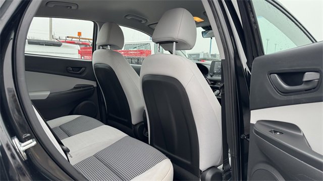 Used 2023 Hyundai Kona SE image 11