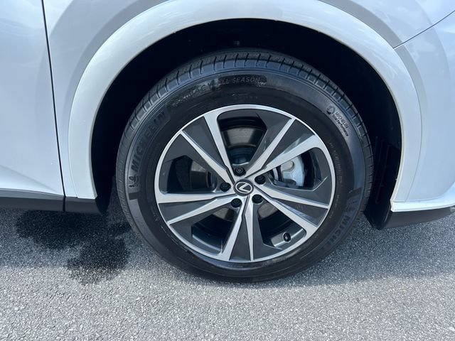 Used 2025 Lexus RX 350 Premium w/ Accessory Package (Z1) FWD image 41