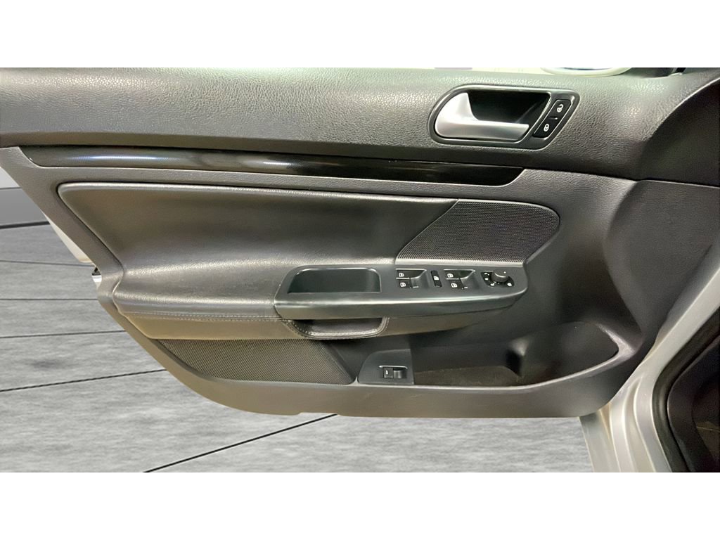 Used 2013 Volkswagen Jetta TDI image 10