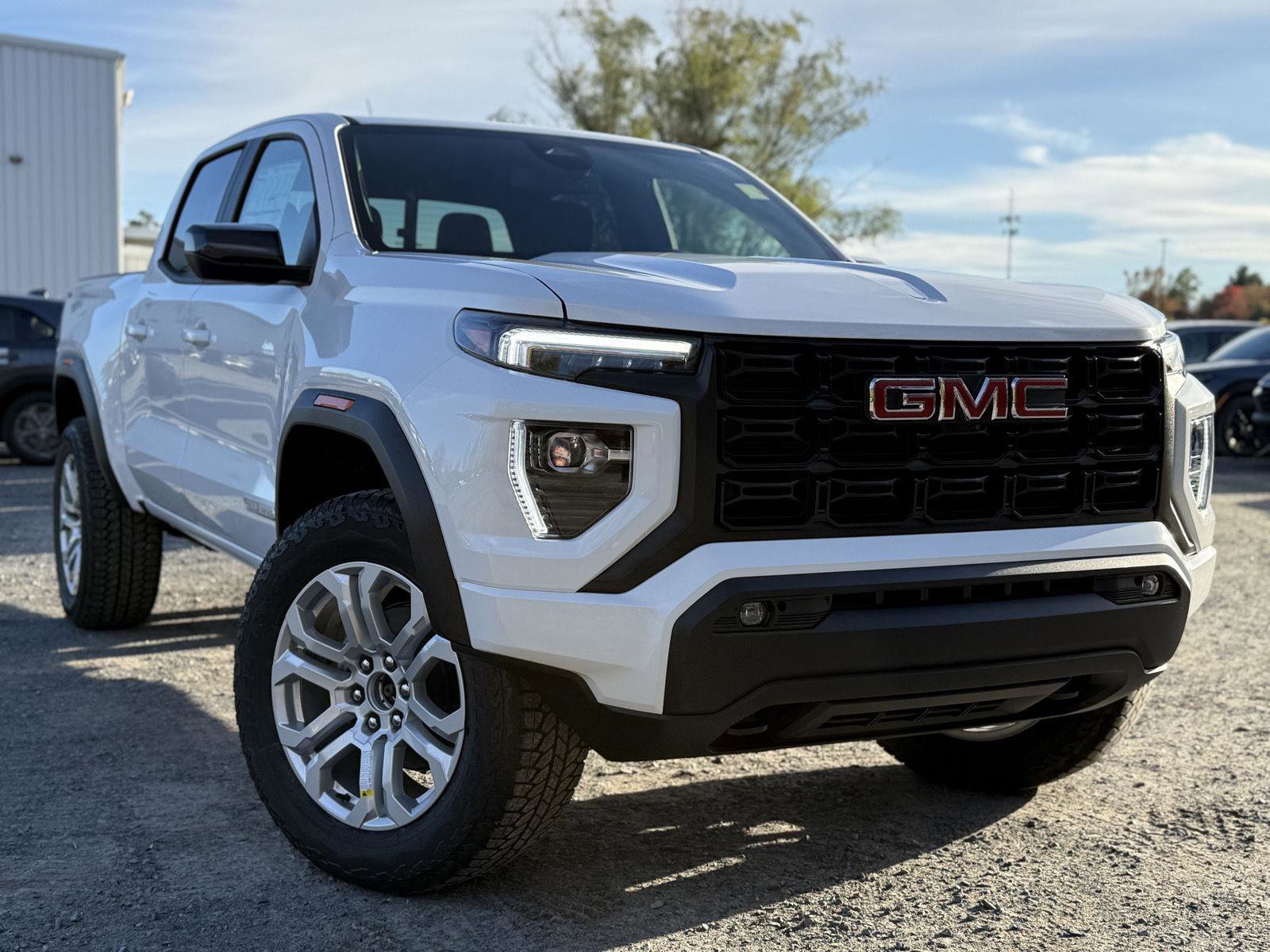 New 2026 GMC Canyon Elevation w/ Convenience Package