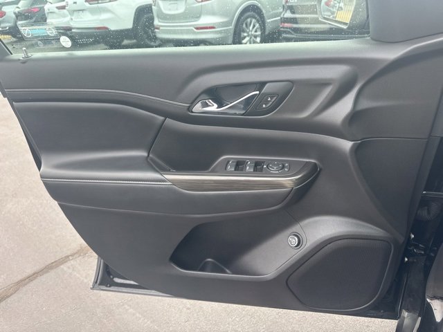 Used 2020 GMC Acadia SLT image 16