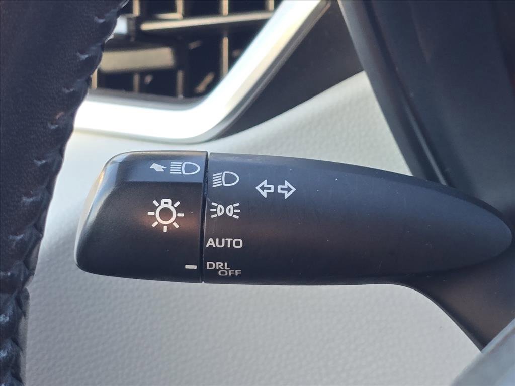 Used 2022 Toyota Corolla SE image 24