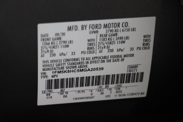 Used 2021 Ford Explorer Platinum w/ Equipment Group 601A AWD/4WD image 25