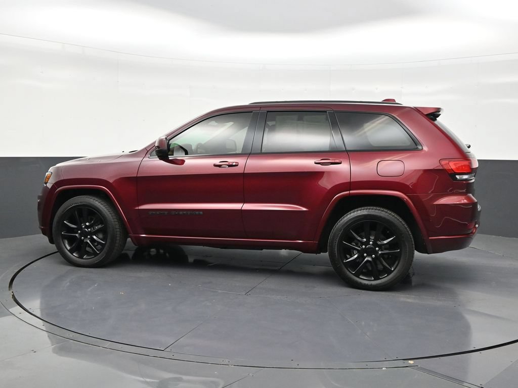 Used 2020 Jeep Grand Cherokee Altitude RWD image 2