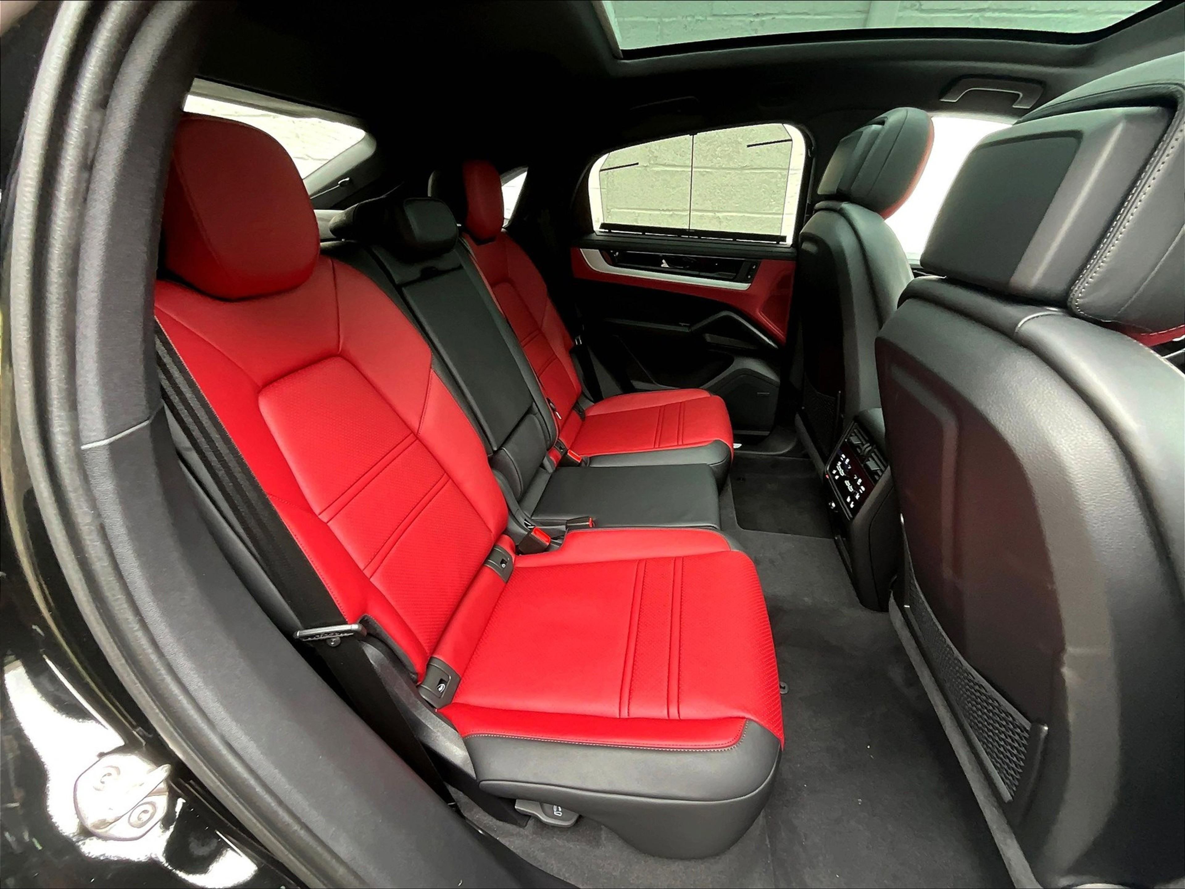 New 2026 Porsche Cayenne E-Hybrid image 21