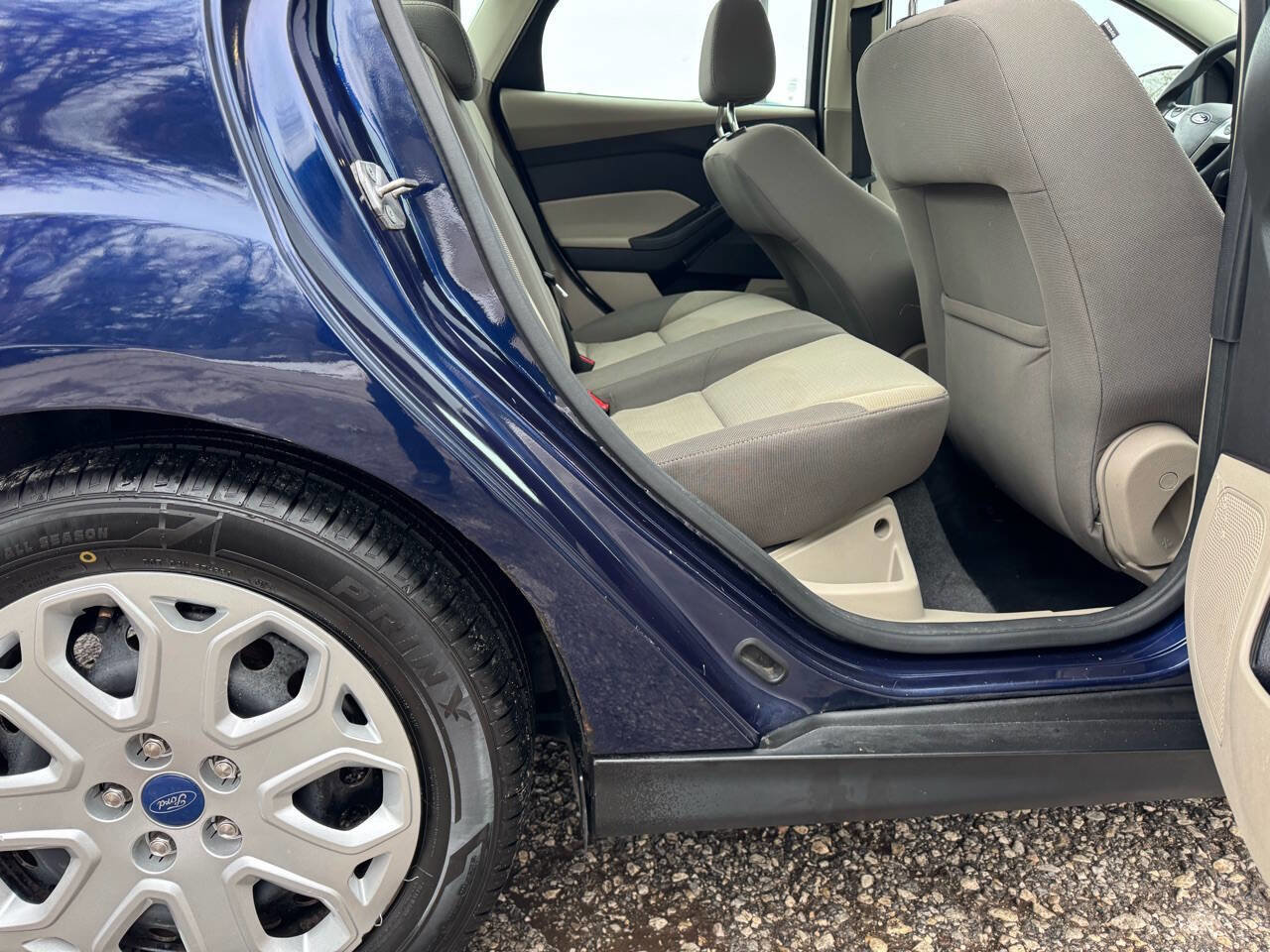 Used 2012 Ford Focus SE image 25