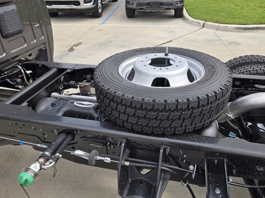 New 2026 RAM 4500 Tradesman AWD/4WD image 7