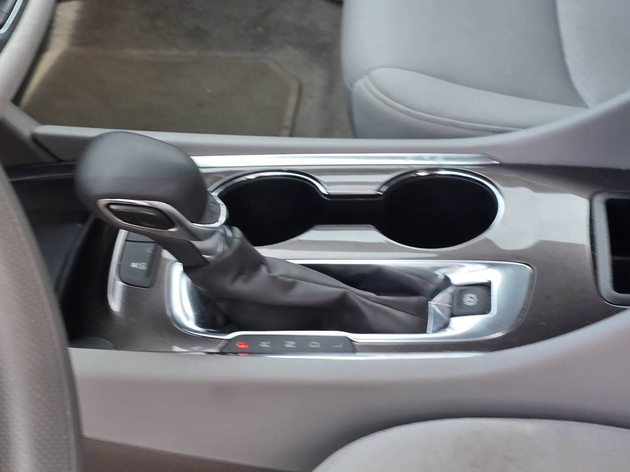 Used 2025 Chevrolet Malibu LT FWD image 13