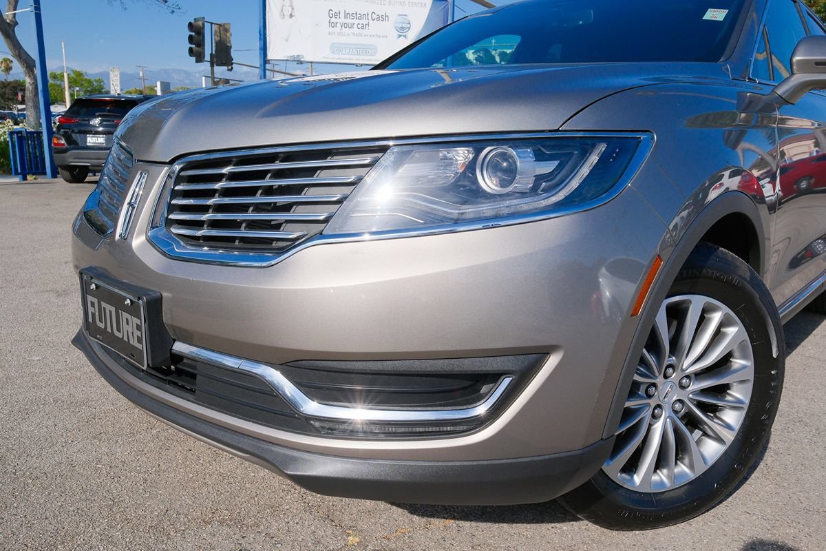 Used 2016 Lincoln MKX Select w/ Select Plus Package FWD image 8
