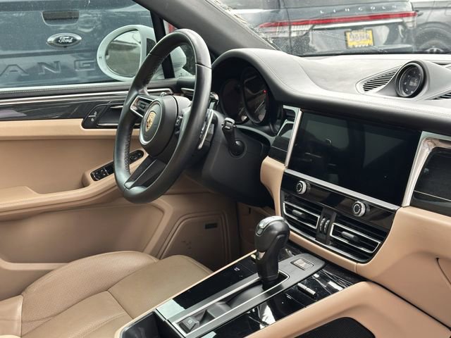 Used 2022 Porsche Macan S AWD/4WD image 32