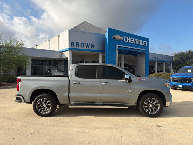 Used 2023 Chevrolet Silverado 1500 LT AWD/4WD image 1