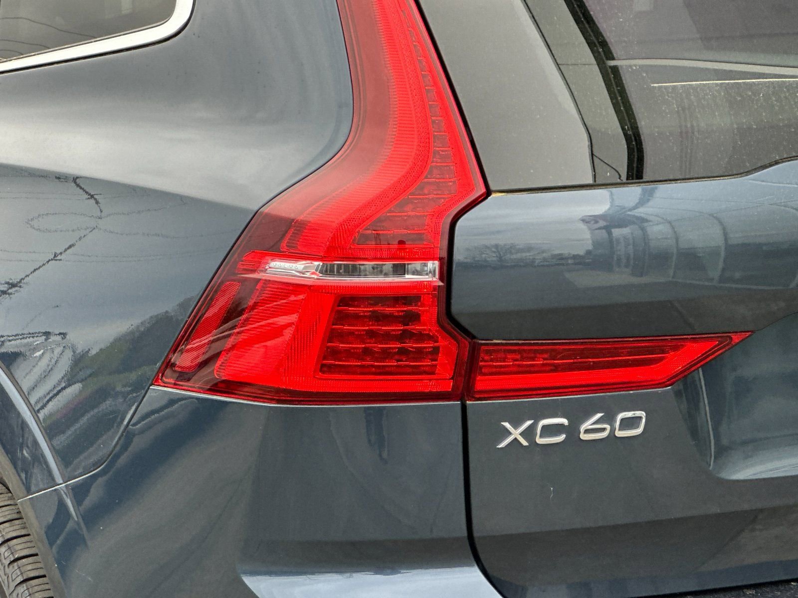 Used 2020 Volvo XC60 T8 Inscription image 24