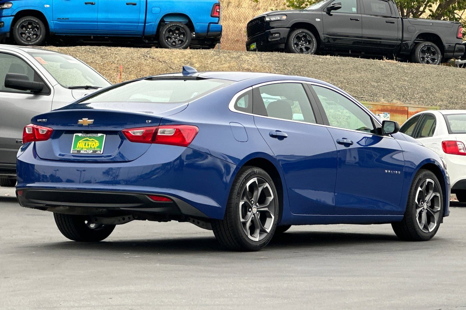 Used 2023 Chevrolet Malibu LT FWD image 4