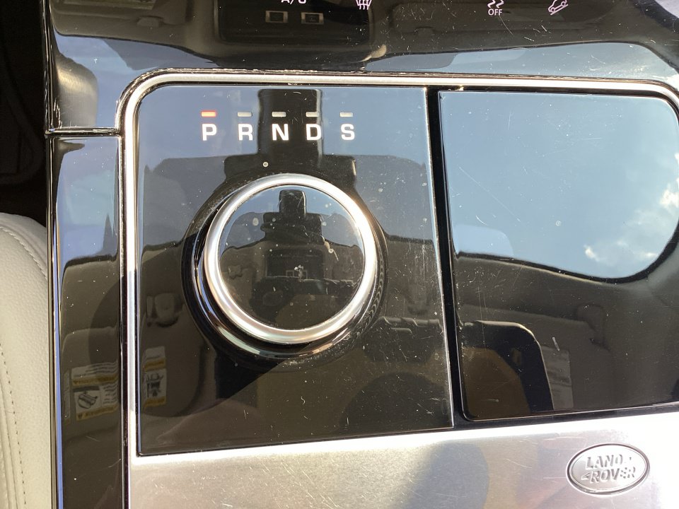 Used 2020 Land Rover Range Rover Velar S AWD/4WD image 24
