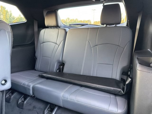 Used 2022 Buick Enclave Essence w/ Sport Touring Edition FWD image 14