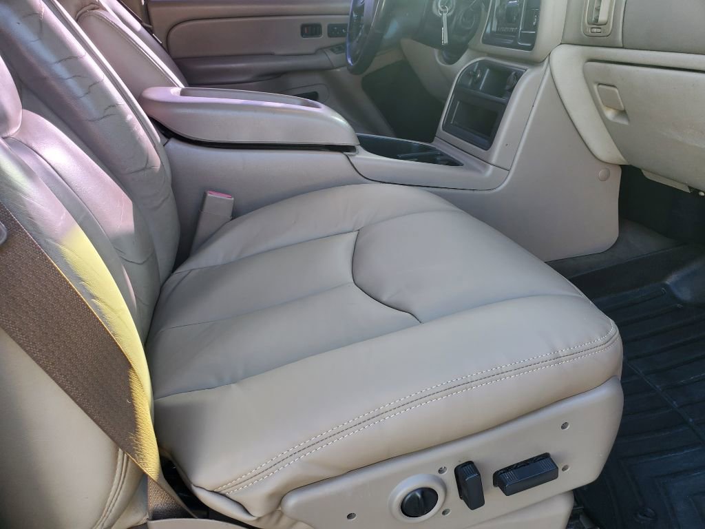 Used 2006 Chevrolet Avalanche Z71 w/ Sun And Sound Package image 38