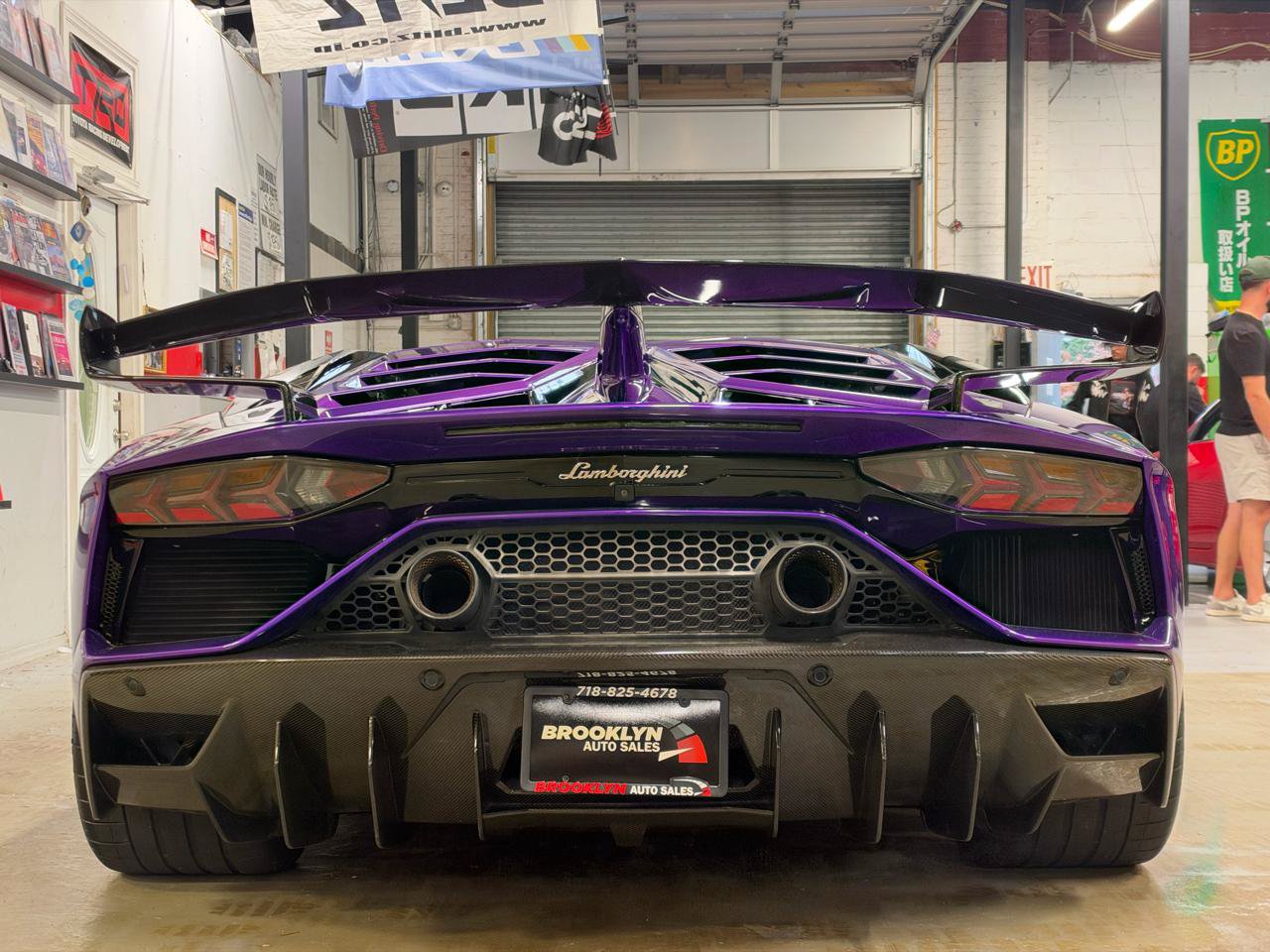 Used 2020 Lamborghini Aventador SVJ AWD/4WD image 7