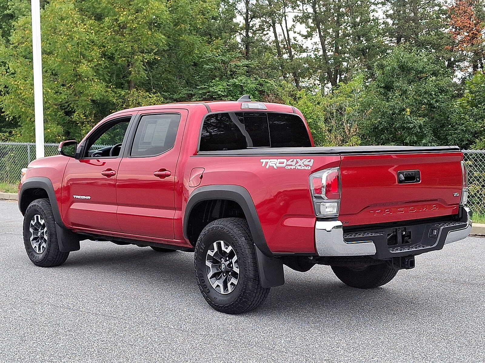 Used 2022 Toyota Tacoma TRD Off-Road AWD/4WD image 6