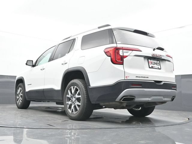 Used 2023 GMC Acadia SLT FWD image 30