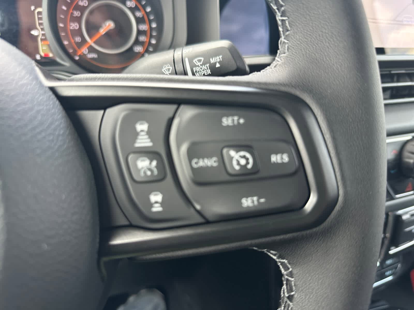 New 2025 Jeep Gladiator Rubicon w/ Safety Group AWD/4WD image 29