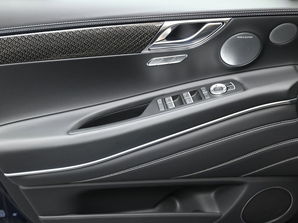 New 2025 Genesis GV80 3.5T e-SC image 20