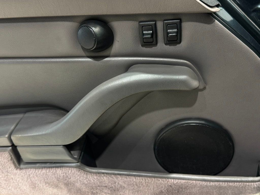 Used 1996 Porsche 911 Cabriolet image 26