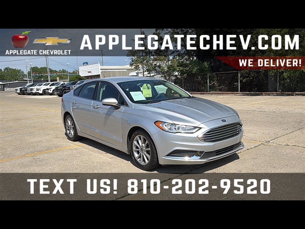 Used 2017 Ford Fusion SE w/ Fusion SE Technology Package FWD video 1