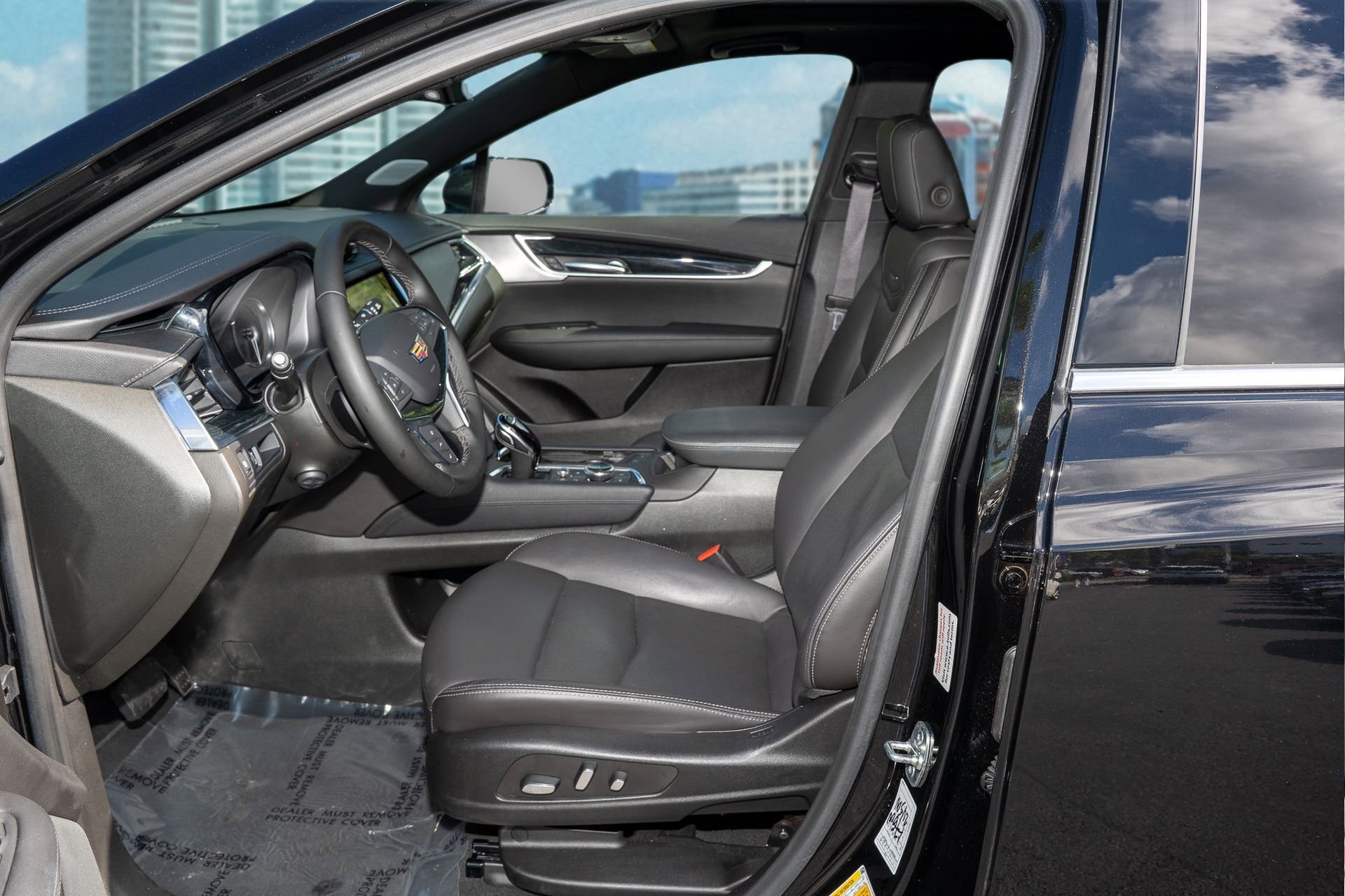 Used 2025 Cadillac XT5 Premium Luxury image 16