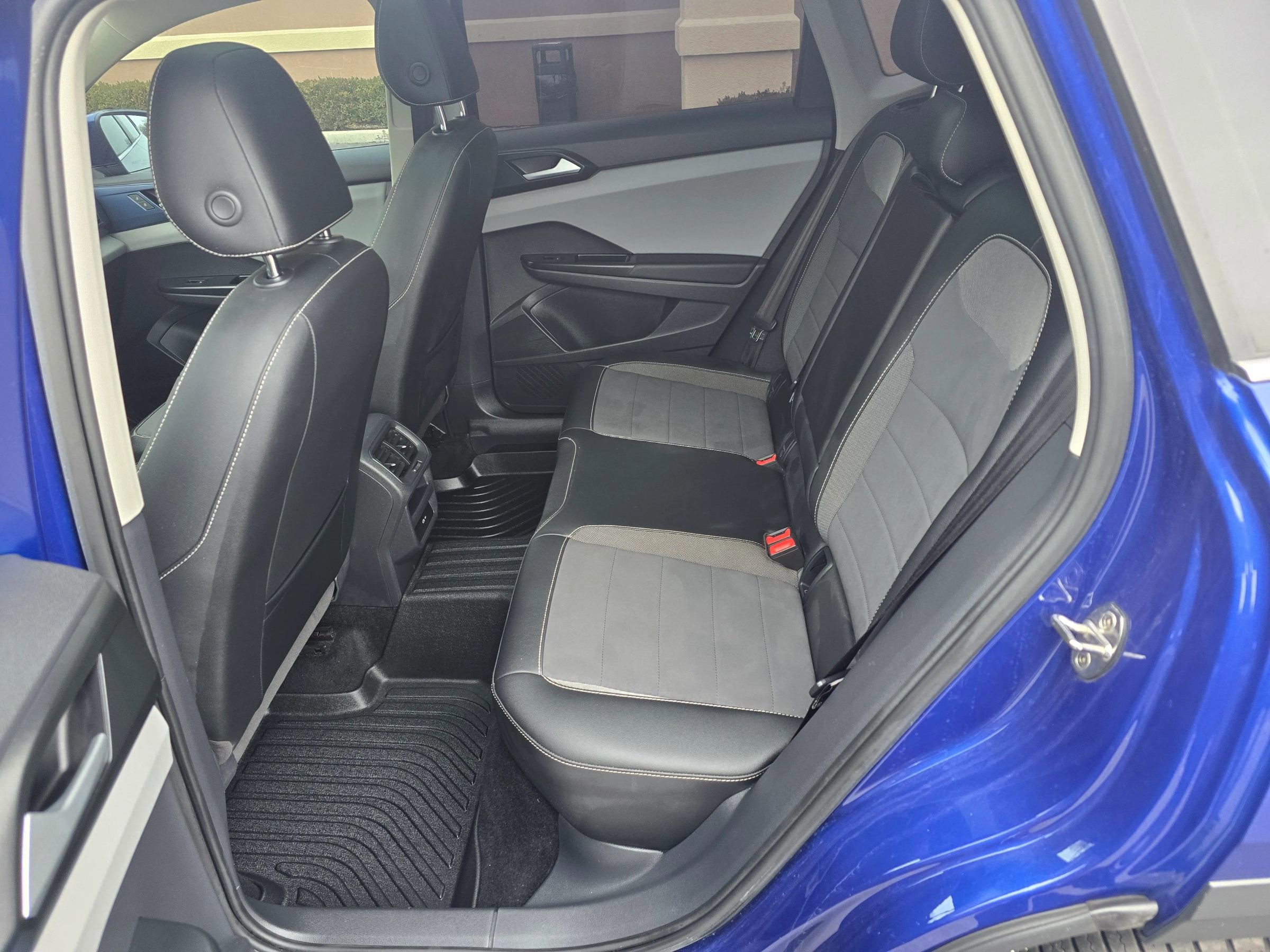 Used 2022 Volkswagen Taos SE image 20