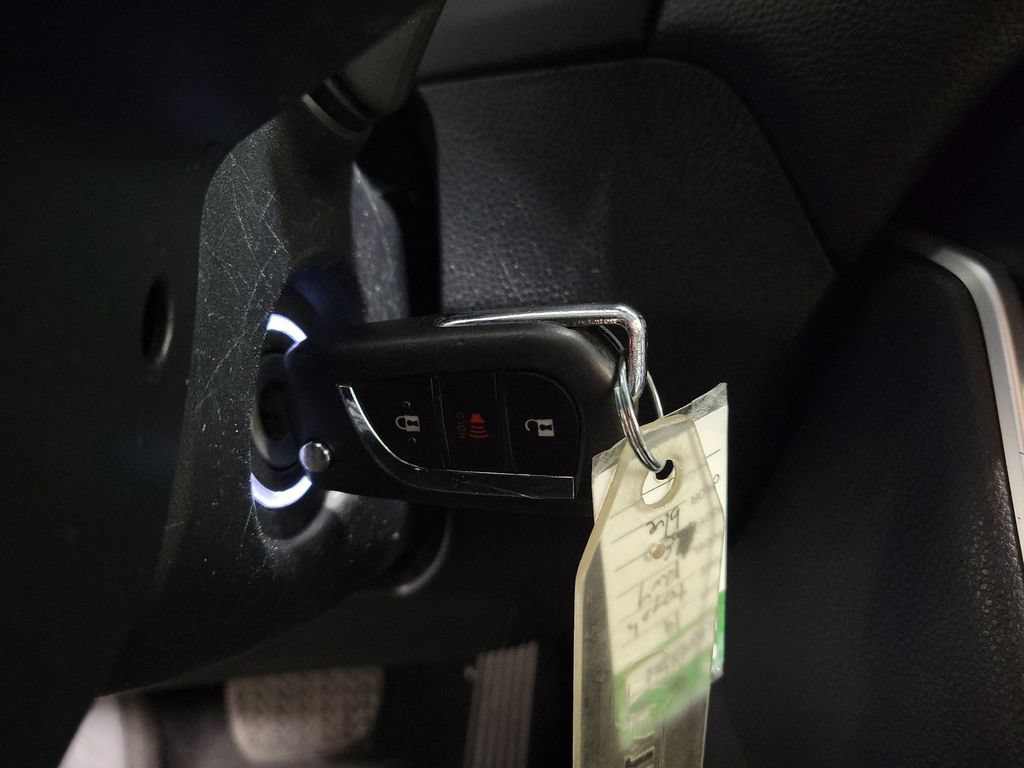 Used 2019 Toyota RAV4 LE w/ All Weather Liner Package AWD/4WD image 22