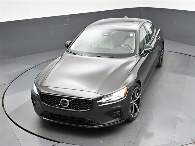 Used 2025 Volvo S60 B5 Plus w/ Protection Package Premier image 40