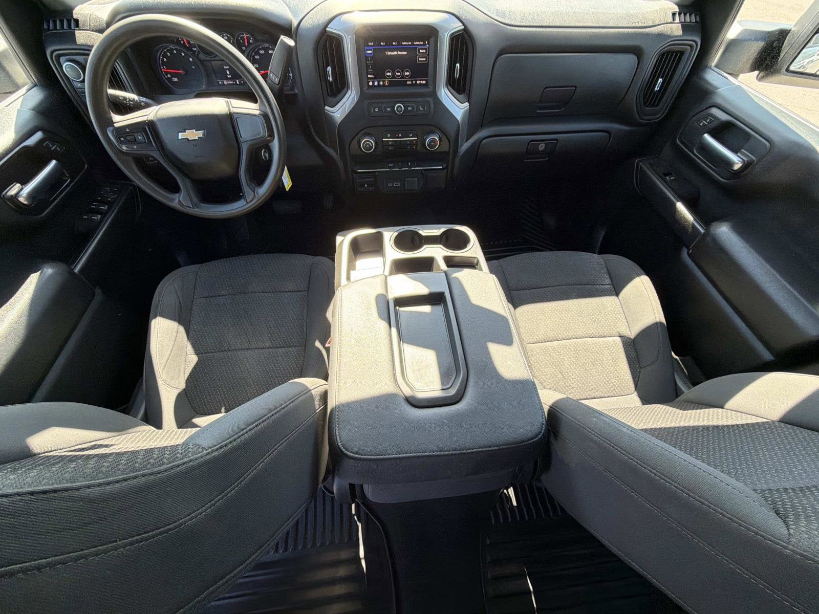 Certified 2022 Chevrolet Silverado 2500 Custom w/ Custom Value Package AWD/4WD image 2