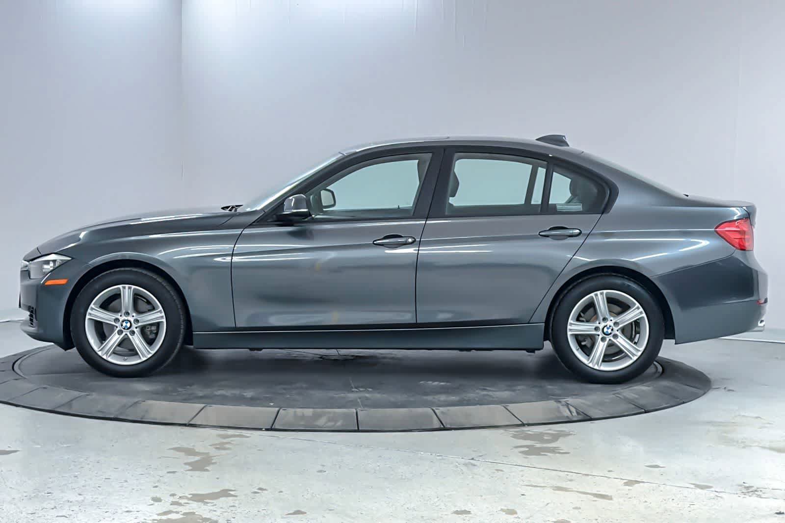 Used 2014 BMW 328i xDrive Sedan AWD/4WD image 5