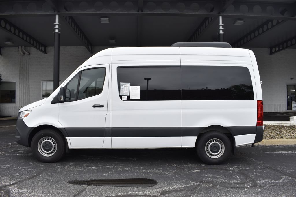 Used 2024 Mercedes-Benz Sprinter 2500 image 2