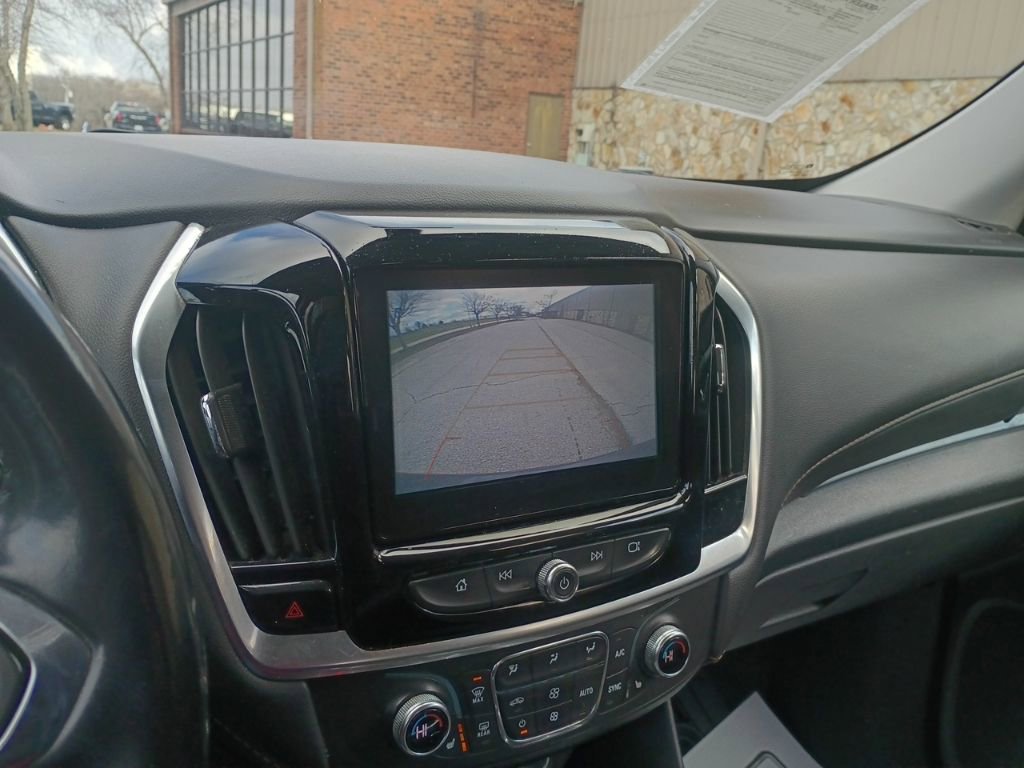 Used 2019 Chevrolet Traverse LT FWD image 35