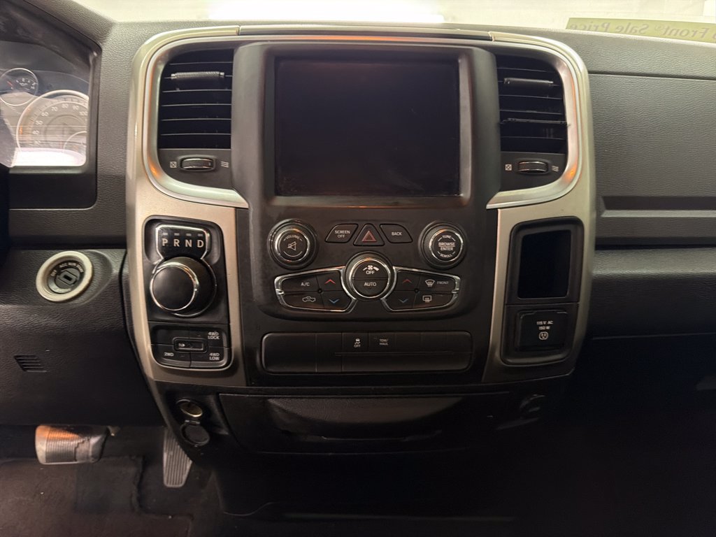 Used 2019 RAM 1500 Classic SLT w/ Luxury Group AWD/4WD image 21