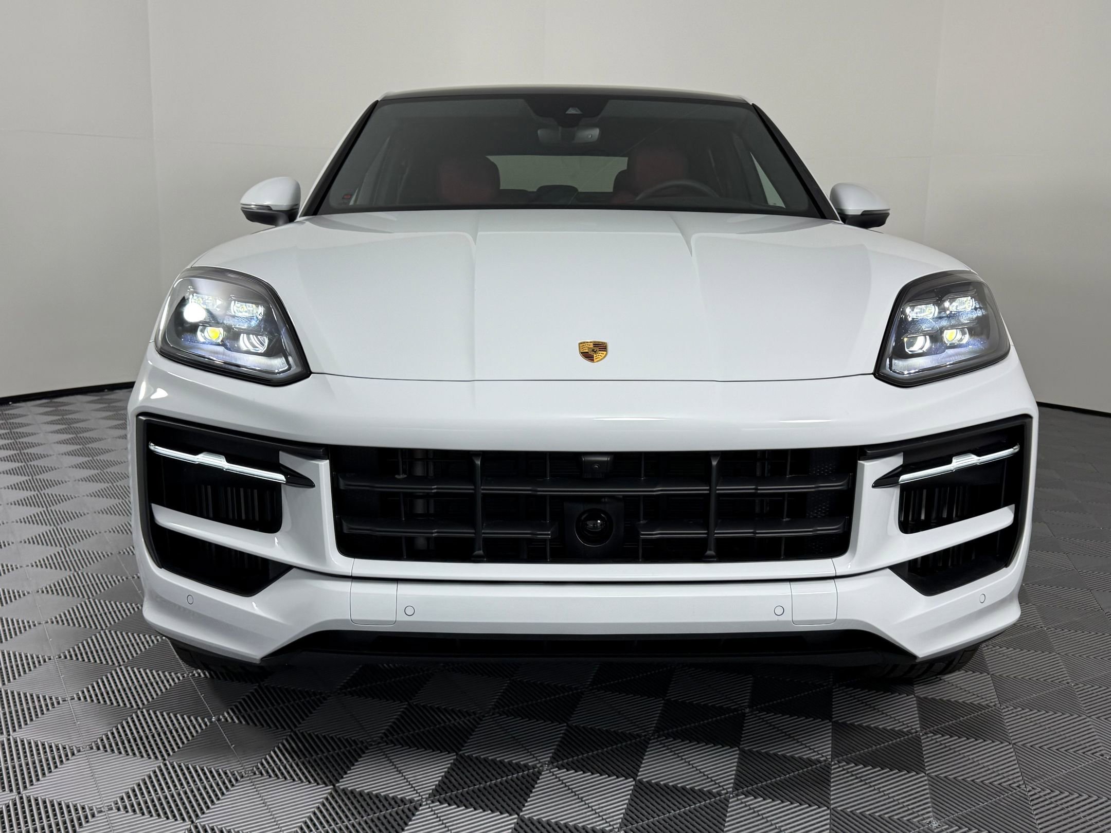 New 2026 Porsche Cayenne Coupe image 6