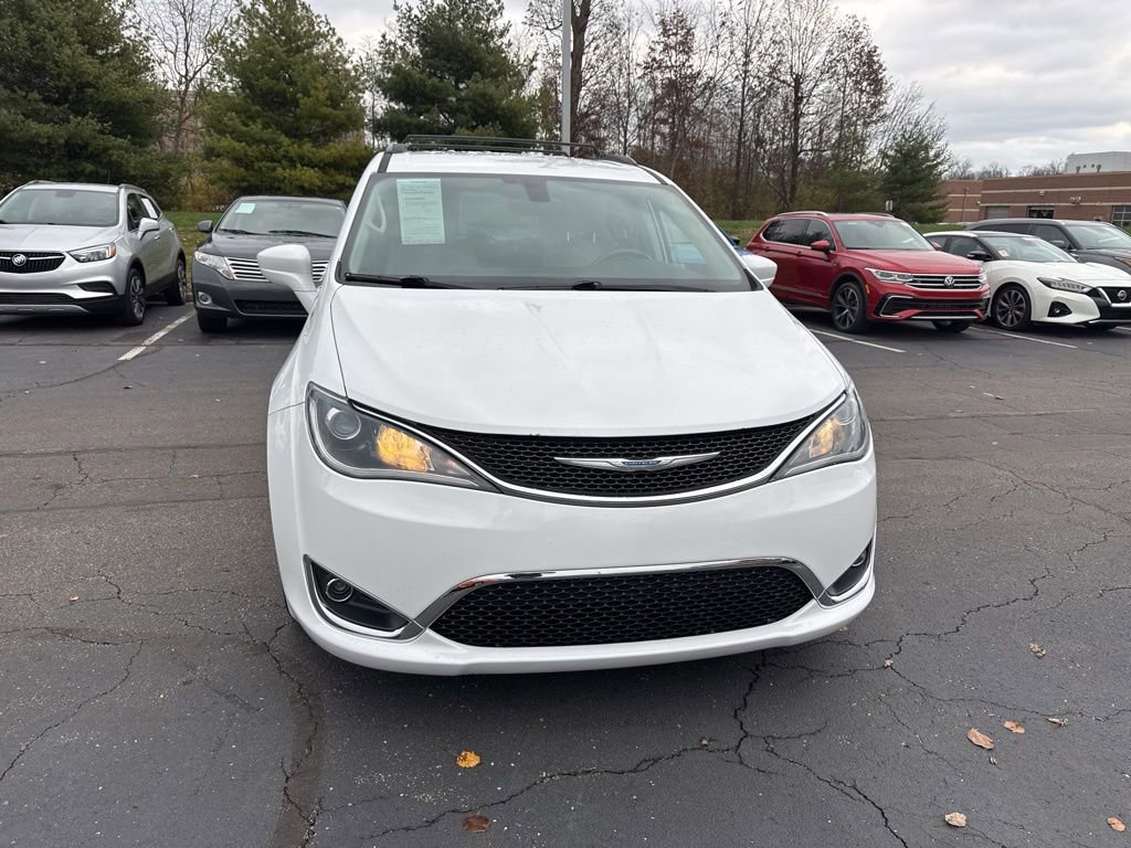 Certified 2017 Chrysler Pacifica Touring-L image 2