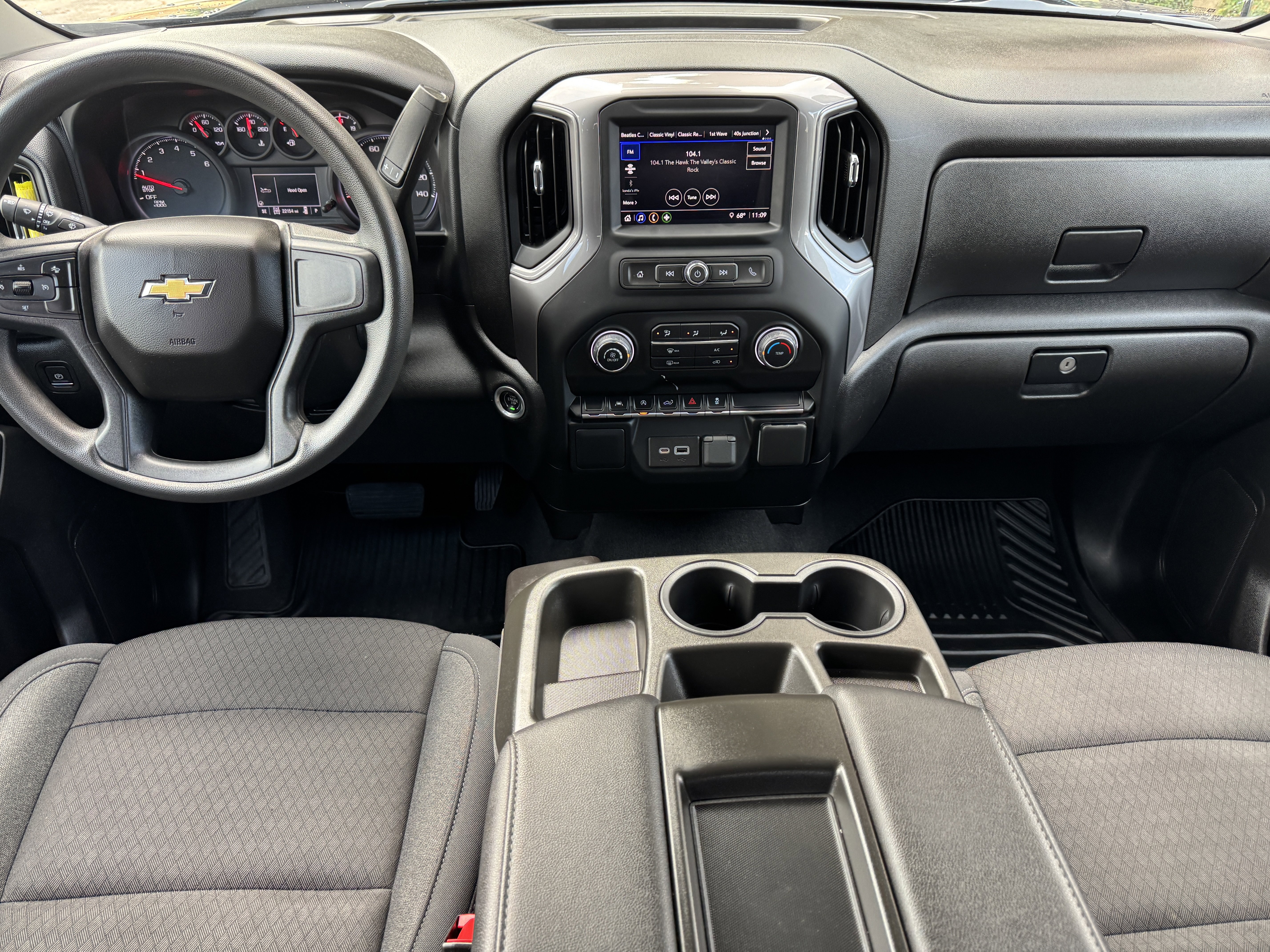 Certified 2022 Chevrolet Silverado 1500 Custom w/ LPO, Dark Essentials Package image 18