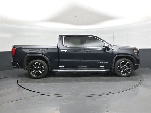 Used 2022 GMC Sierra 1500 Denali image 2