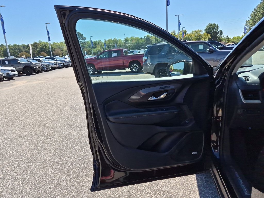 Used 2022 GMC Terrain Denali AWD/4WD image 13