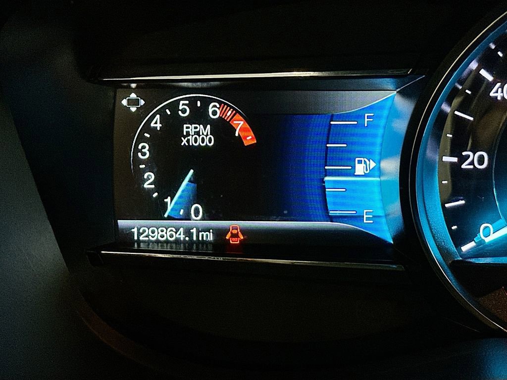 Used 2019 Ford Explorer XLT w/ Equipment Group 202A image 13