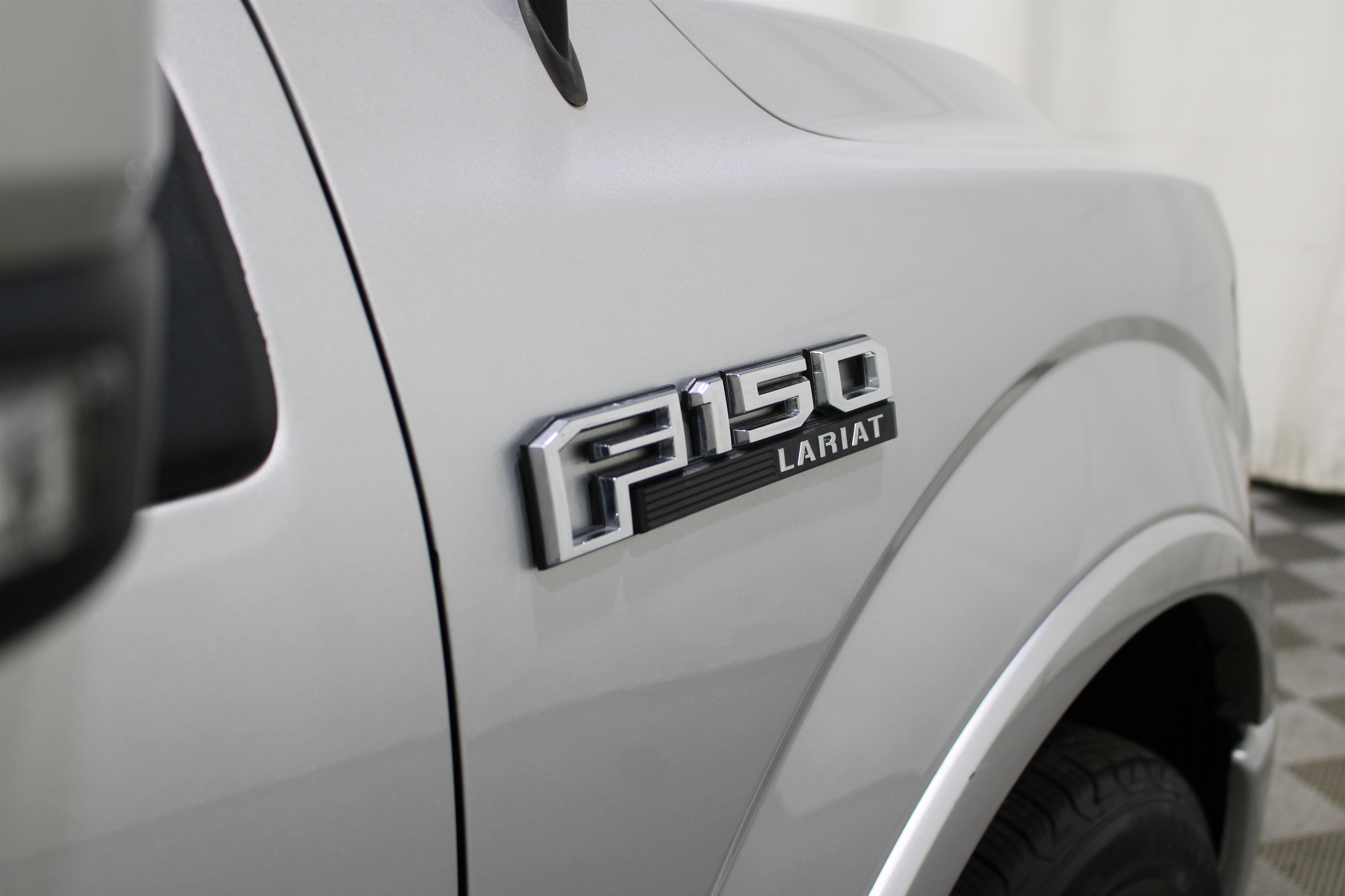 Used 2017 Ford F150 Lariat w/ Equipment Group 502A Luxury RWD image 27