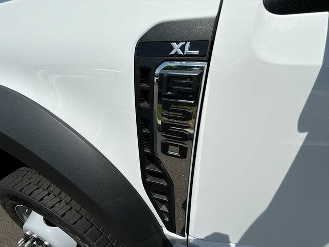 New 2026 Ford F550 4x4 Crew Cab image 22